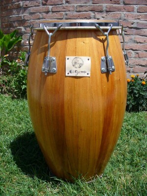 tumbadora-12-12-luthier-el-goma-solo-entendidos_MLA-F-3794159008_022013.jpg