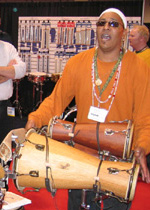 namm_04play2.jpg