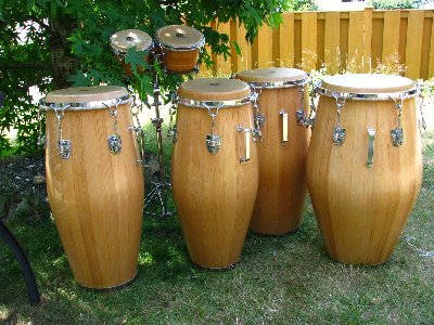 VALJES FRNT YARD JULY 12 0903 (Custom).jpg